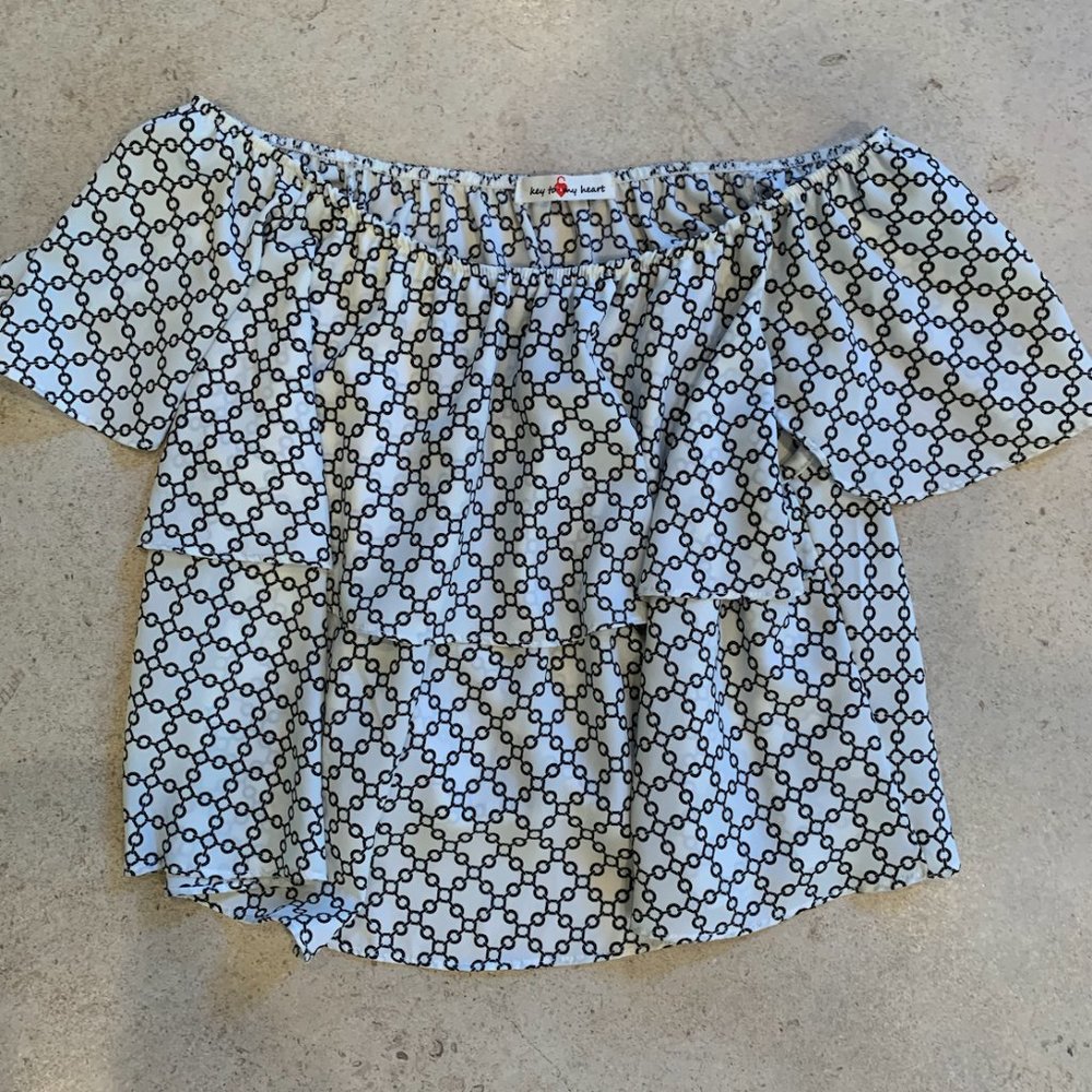 B&W Patterned Off the Shoulder Cropped Top - XS/S